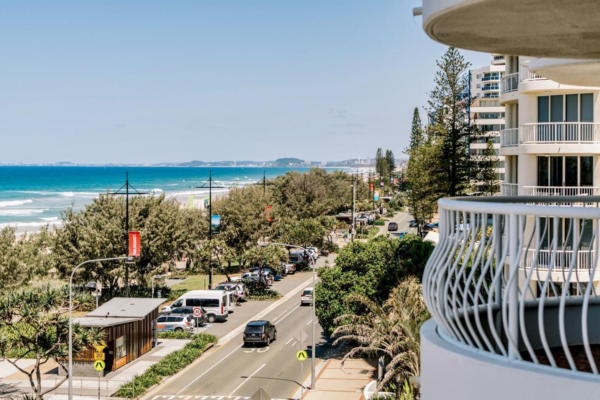 Olympus Beachfront Apartments Gold Coast Exterior photo