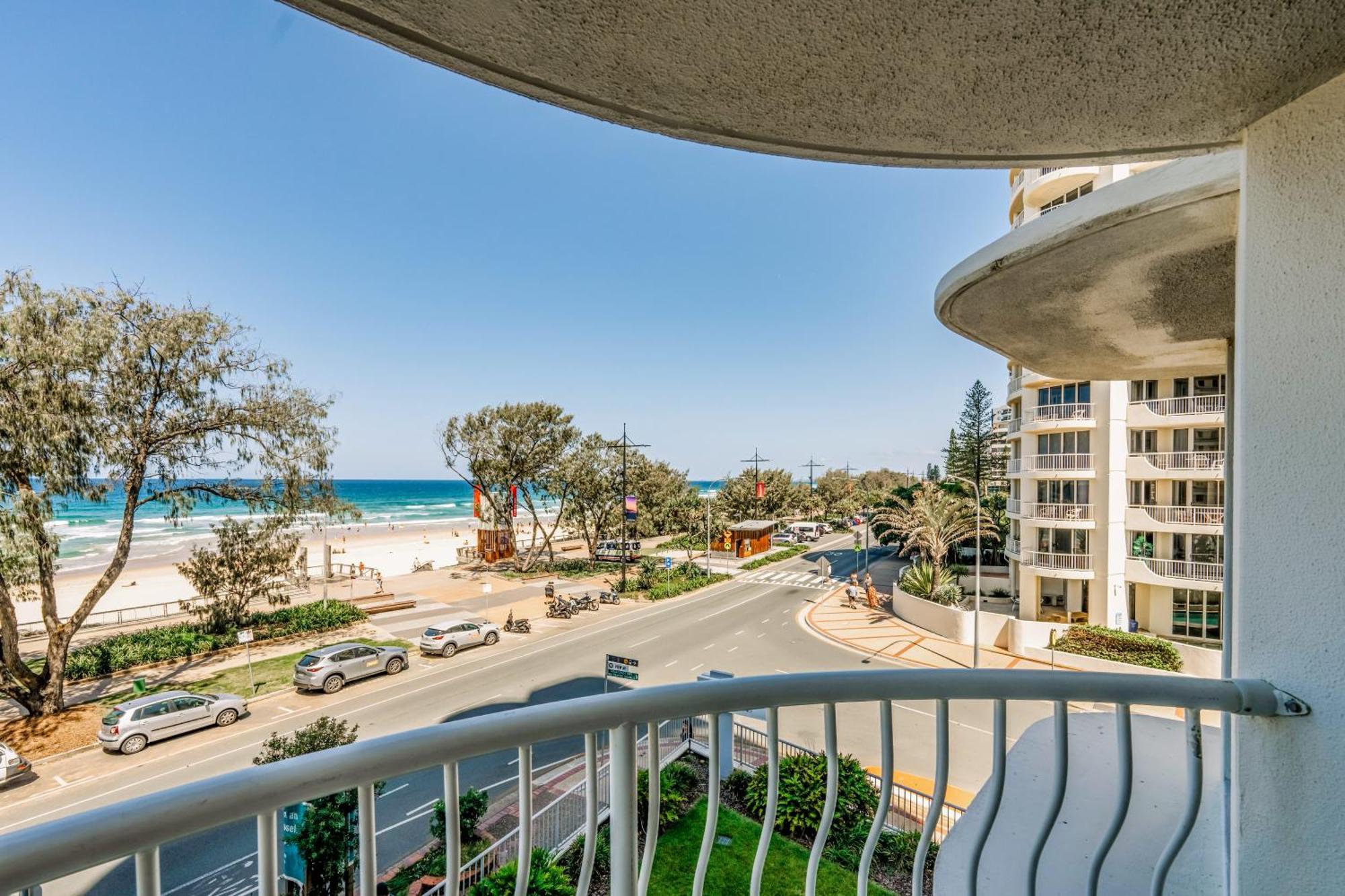 Olympus Beachfront Apartments Gold Coast Exterior photo