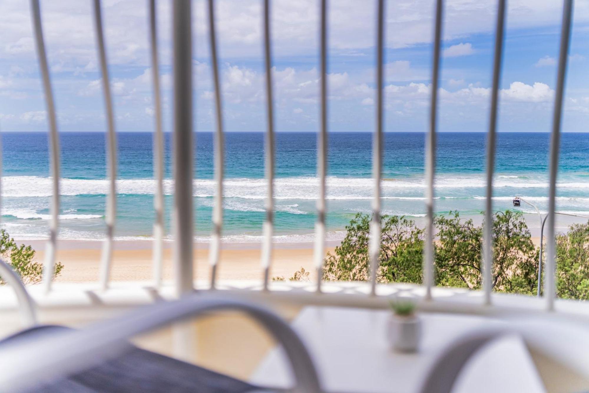 Olympus Beachfront Apartments Gold Coast Exterior photo