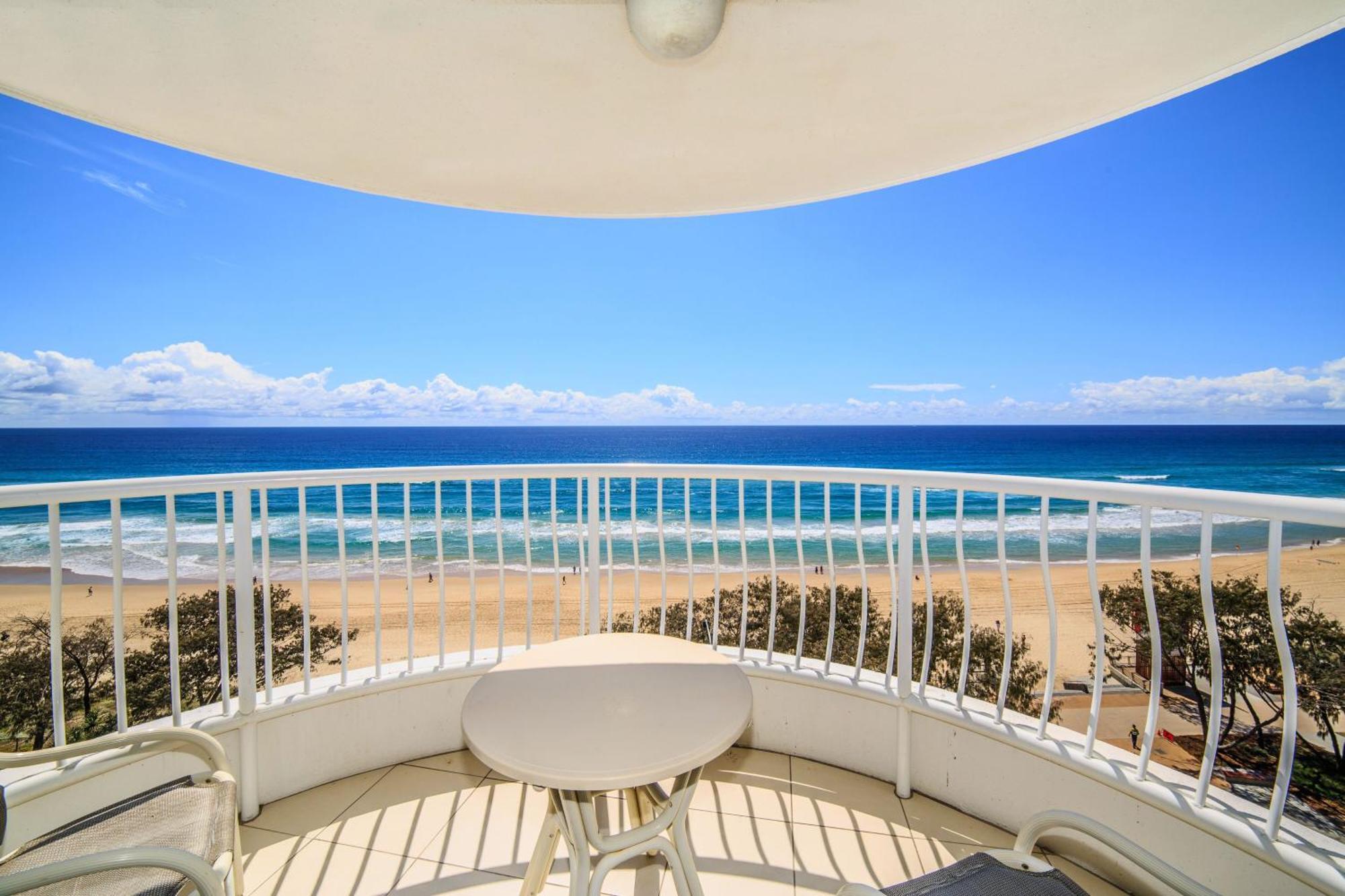 Olympus Beachfront Apartments Gold Coast Exterior photo